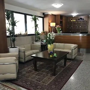 Viale Venezia 2* Verona