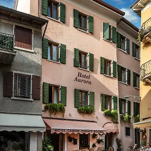 https://albergo-aurora-malcesine.hotelinveneto.com