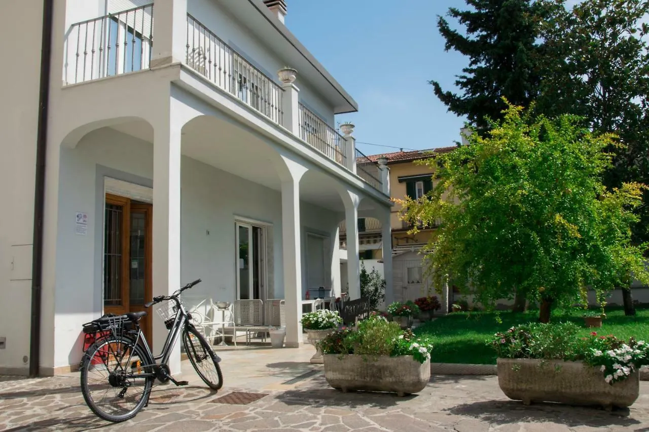Florence Comfort B&B 2*,  Italy